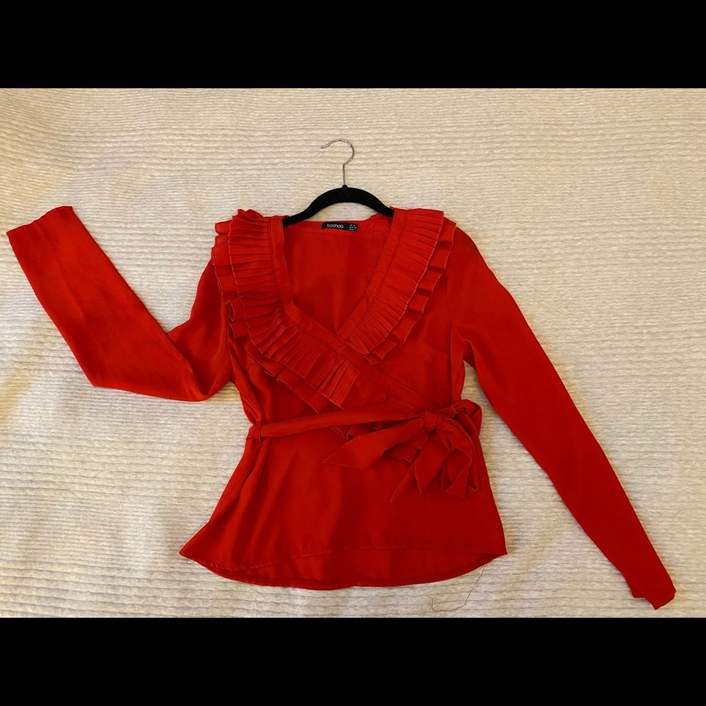 Boohoo red v-neck blouse